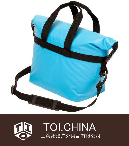 Tote Dry Bag Cooler tiene capacidad para 9 latas o 6 botellas